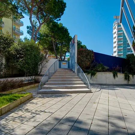 Lägenhet Torre Di Noe